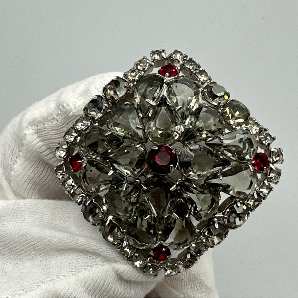 Vintage Square Crystal Rhinestone Brooch 1950’s #628‎